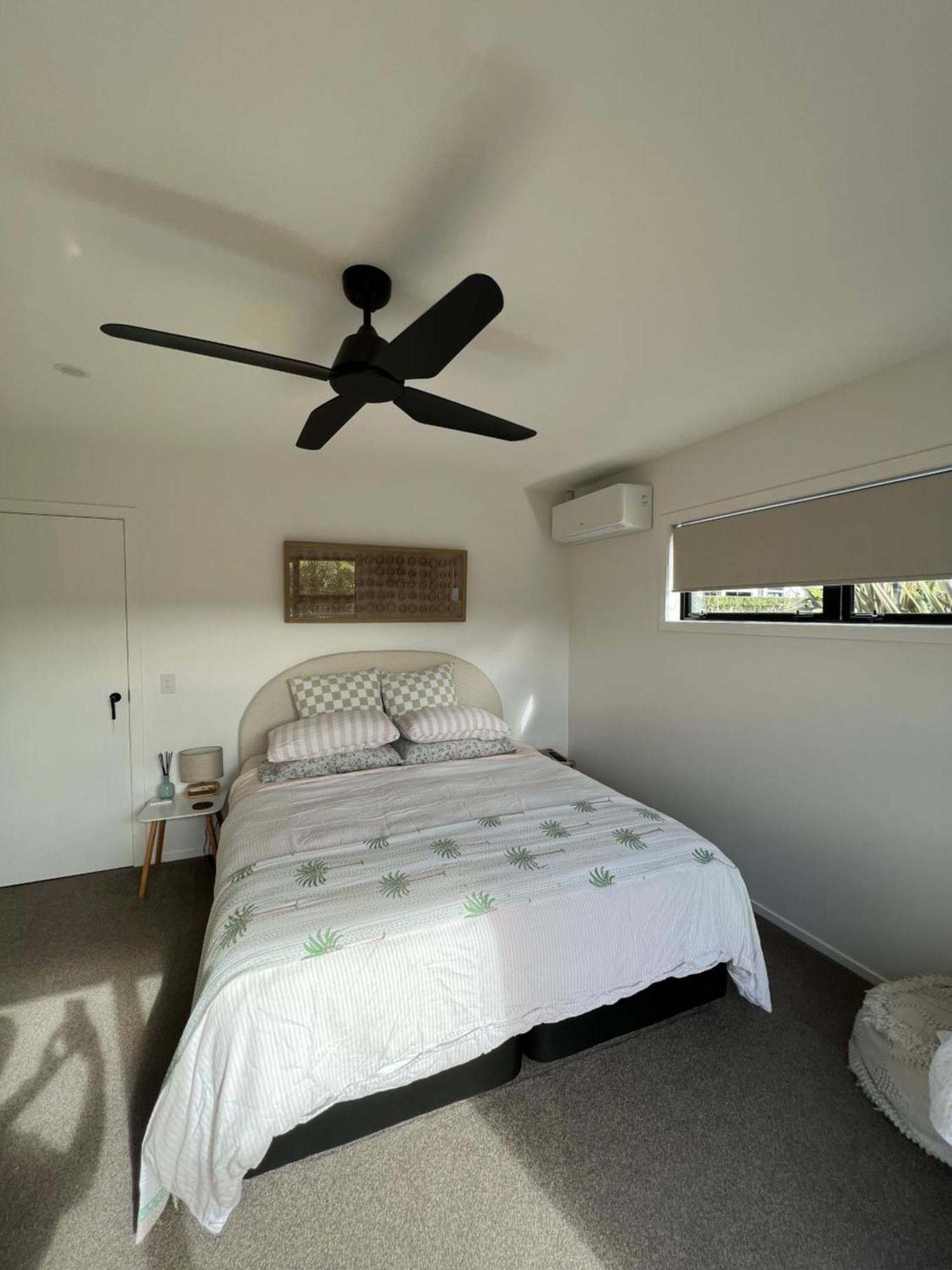 Private By The Beach Whitianga Esterno foto