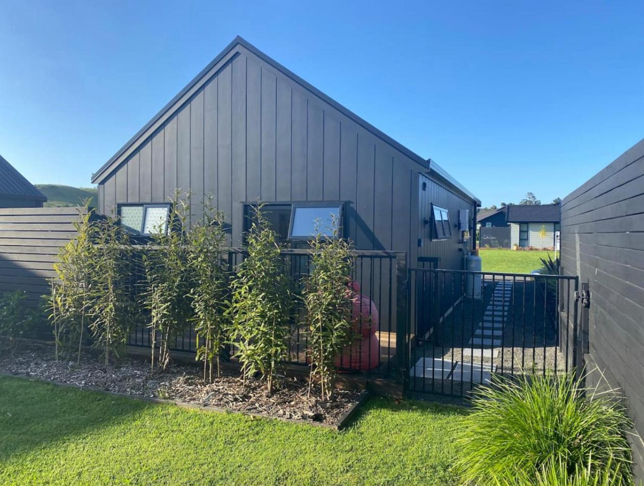 Private By The Beach Whitianga Esterno foto